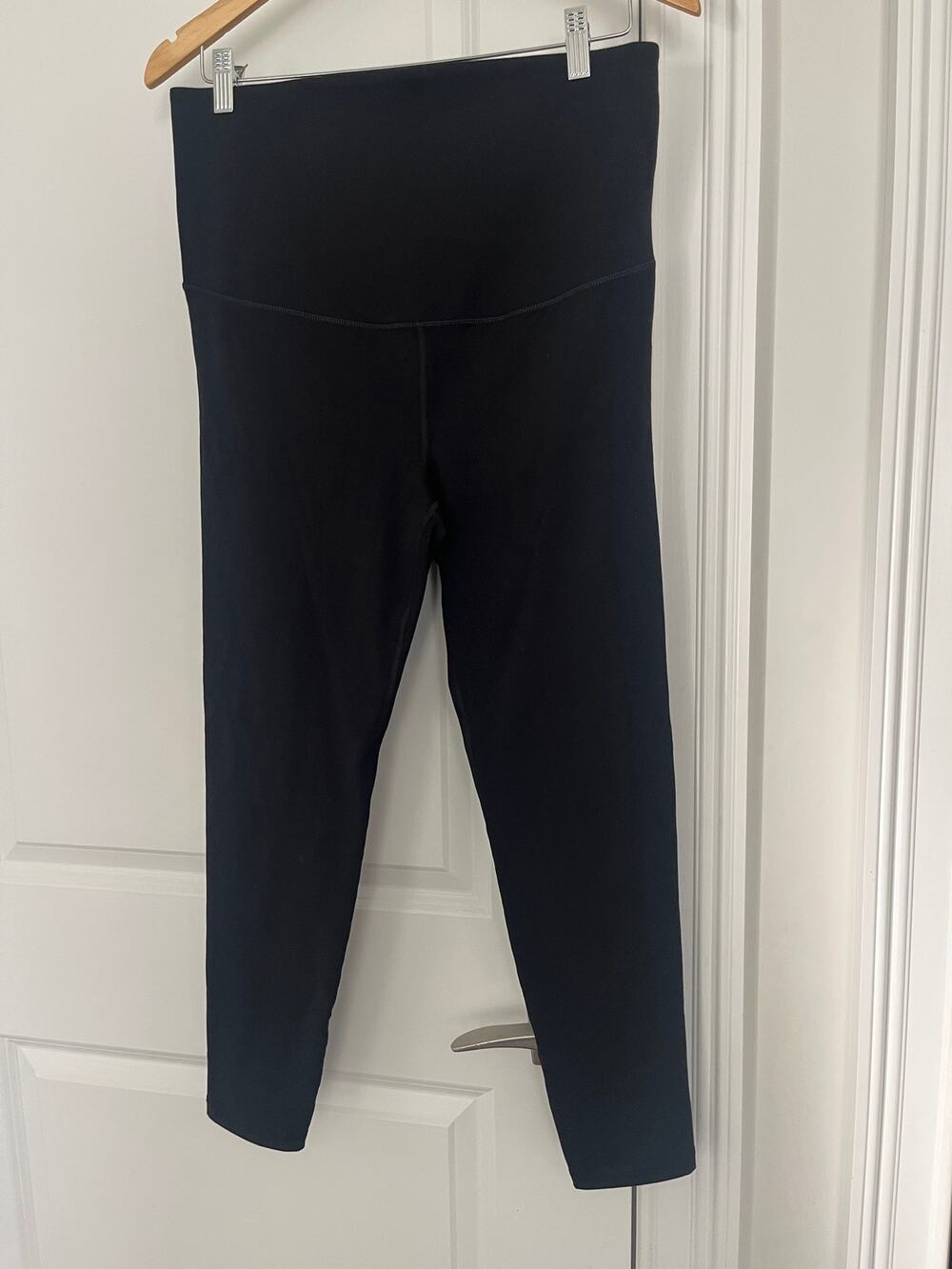 Gap fit maternity performance Sz. M cotton leggings black high waist NWOT